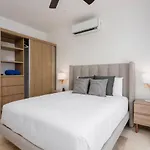 New Condo In Nice Vacation Complex - 5 People